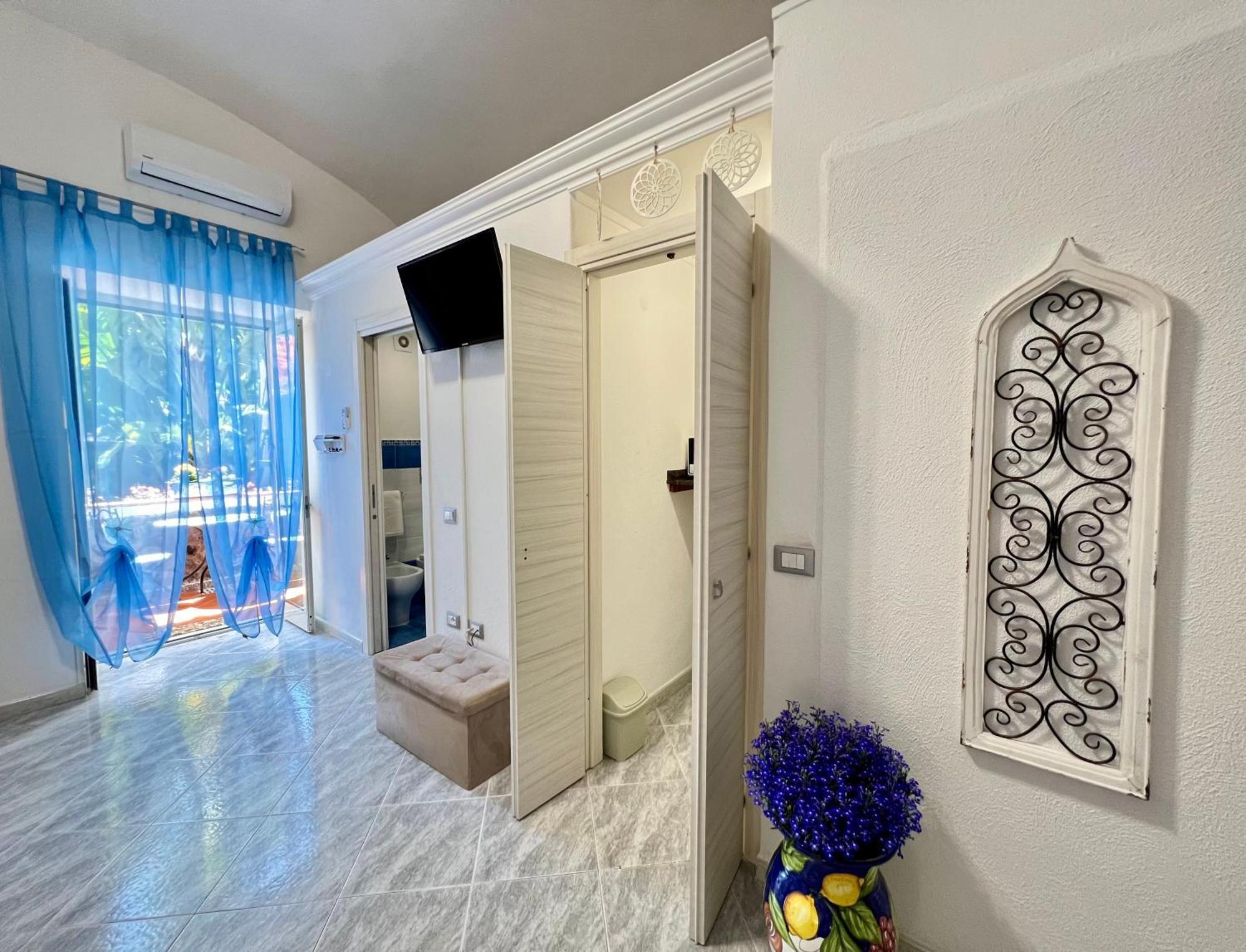 Bed and Breakfast Villino Annamaria Ischia Zewnętrze zdjęcie