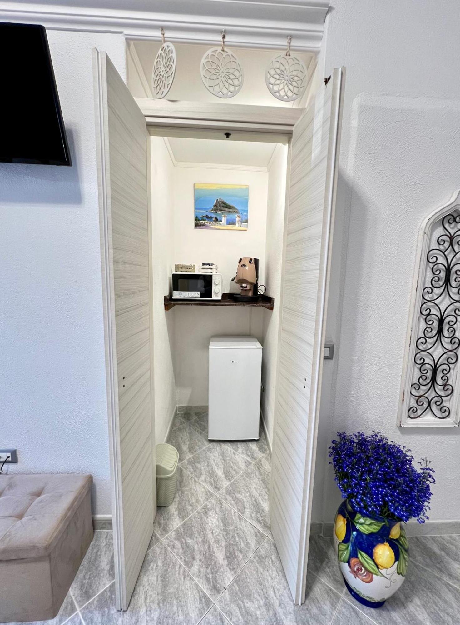 Bed and Breakfast Villino Annamaria Ischia Zewnętrze zdjęcie
